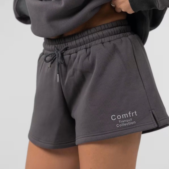 Comfrt Pants - LIKE NEW Comfrt Tranquil Shorts in Charcoal (Size XS)